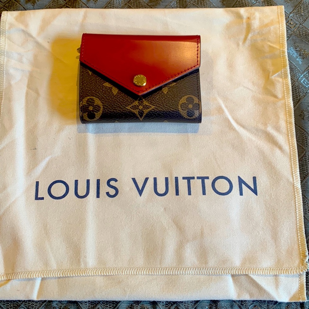 Louis Vuitton folded wallet💕No Return 😻😻😻😻